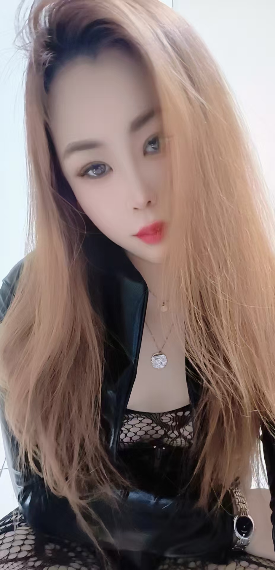 潘家园龙威大厦东北浪妹